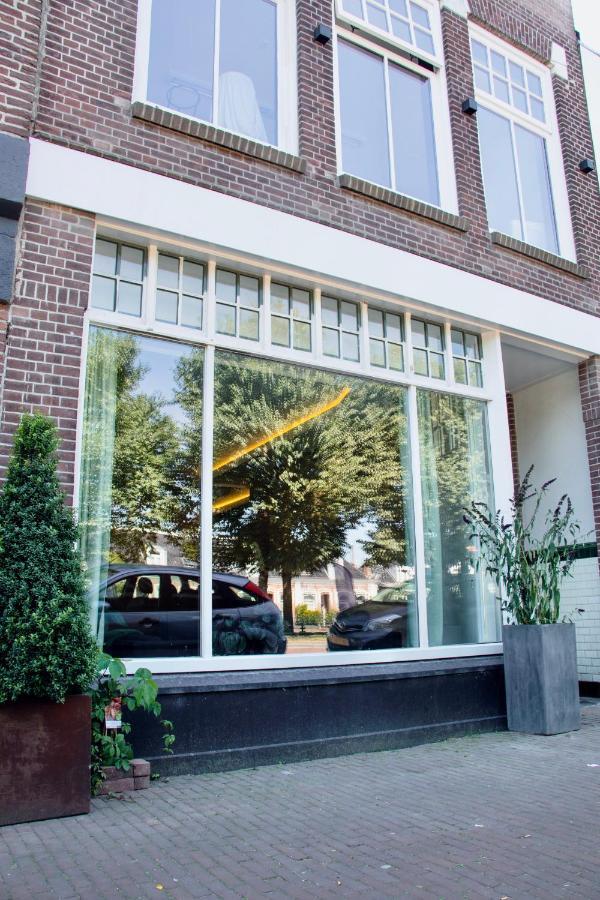 Stadslogement Valentijn 斯内克 外观 照片