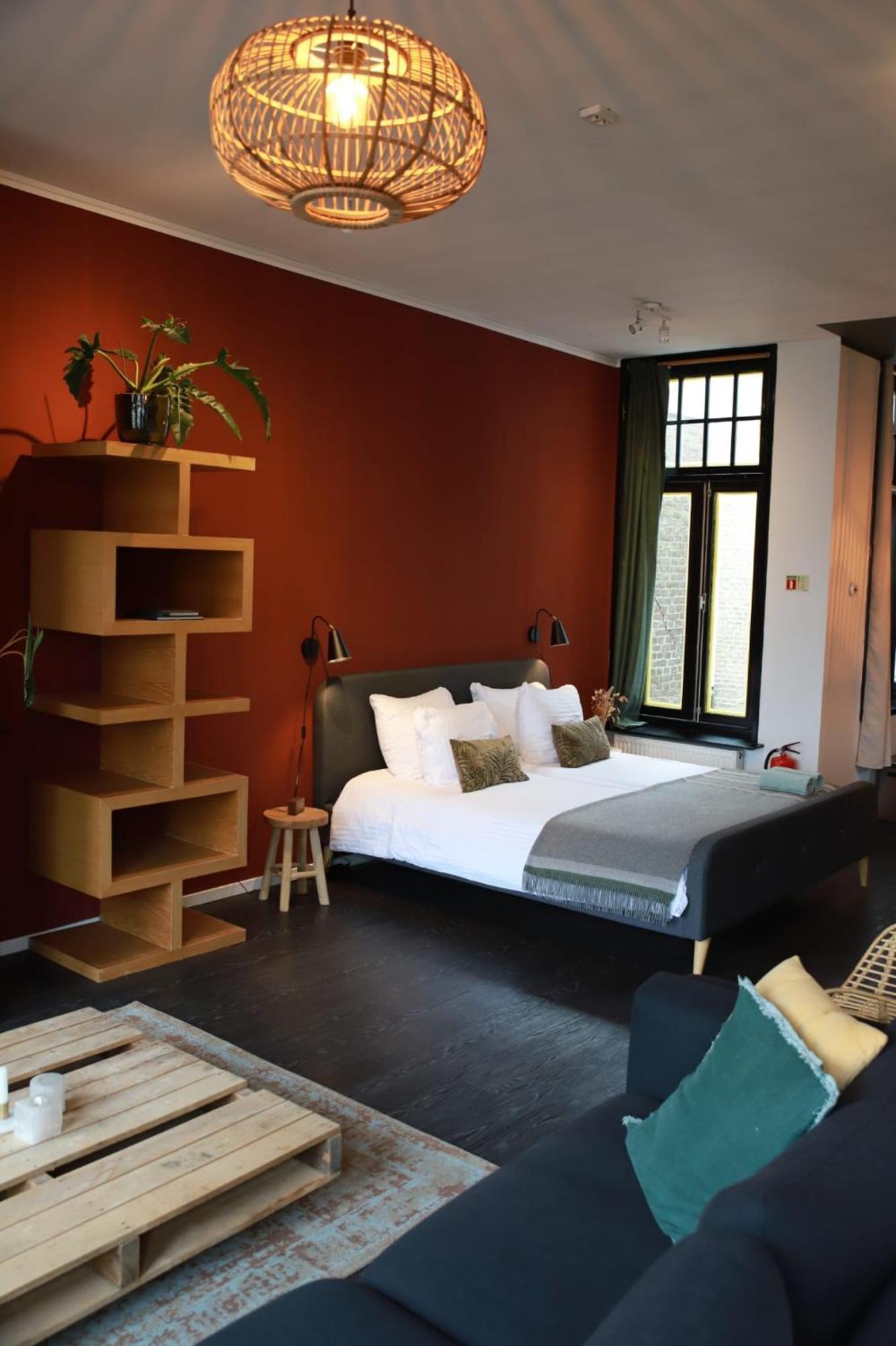 Stadslogement Valentijn 斯内克 外观 照片